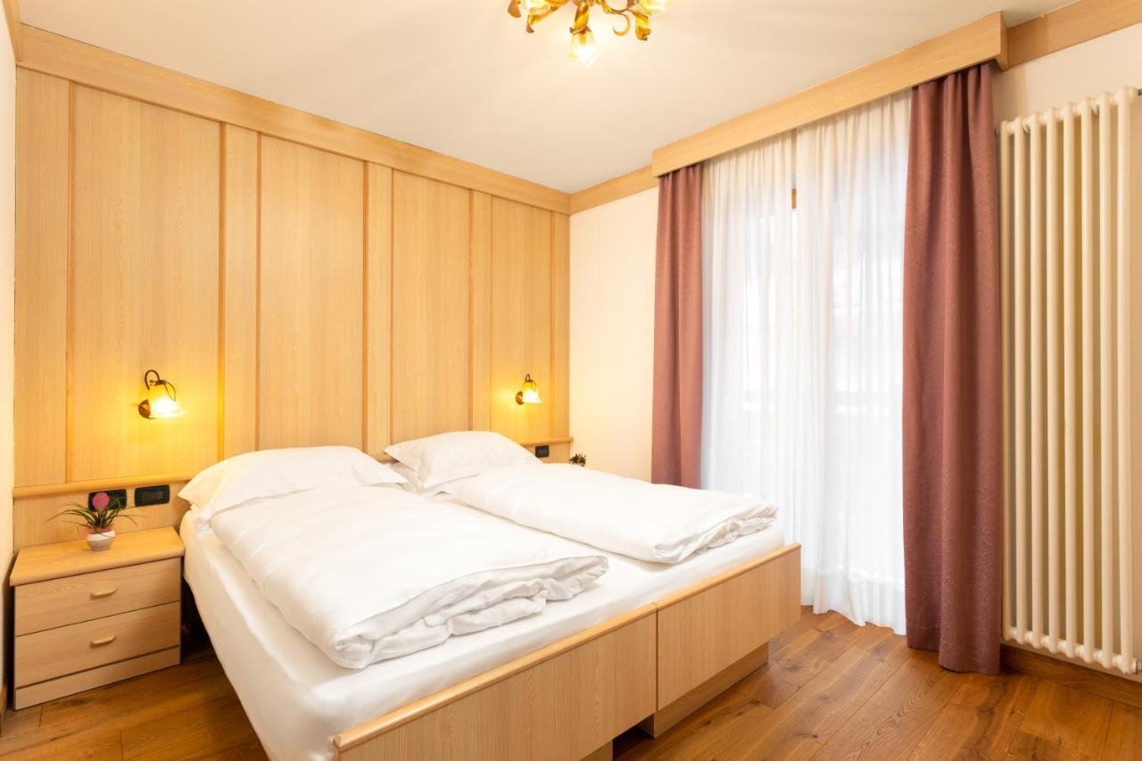 Hotel Pareda กานาเซย์ ภายนอก รูปภาพ