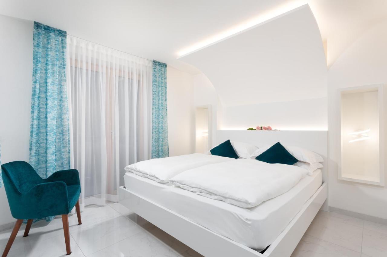 Hotel Pareda กานาเซย์ ภายนอก รูปภาพ