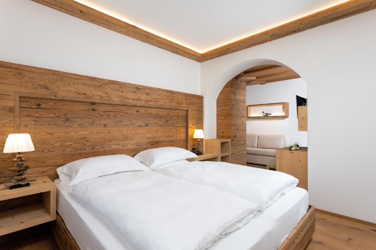 Hotel Pareda กานาเซย์ ภายนอก รูปภาพ