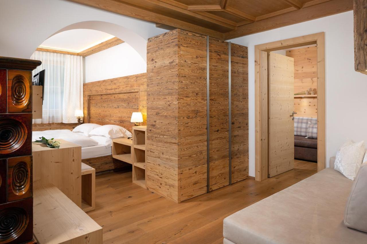 Hotel Pareda กานาเซย์ ภายนอก รูปภาพ
