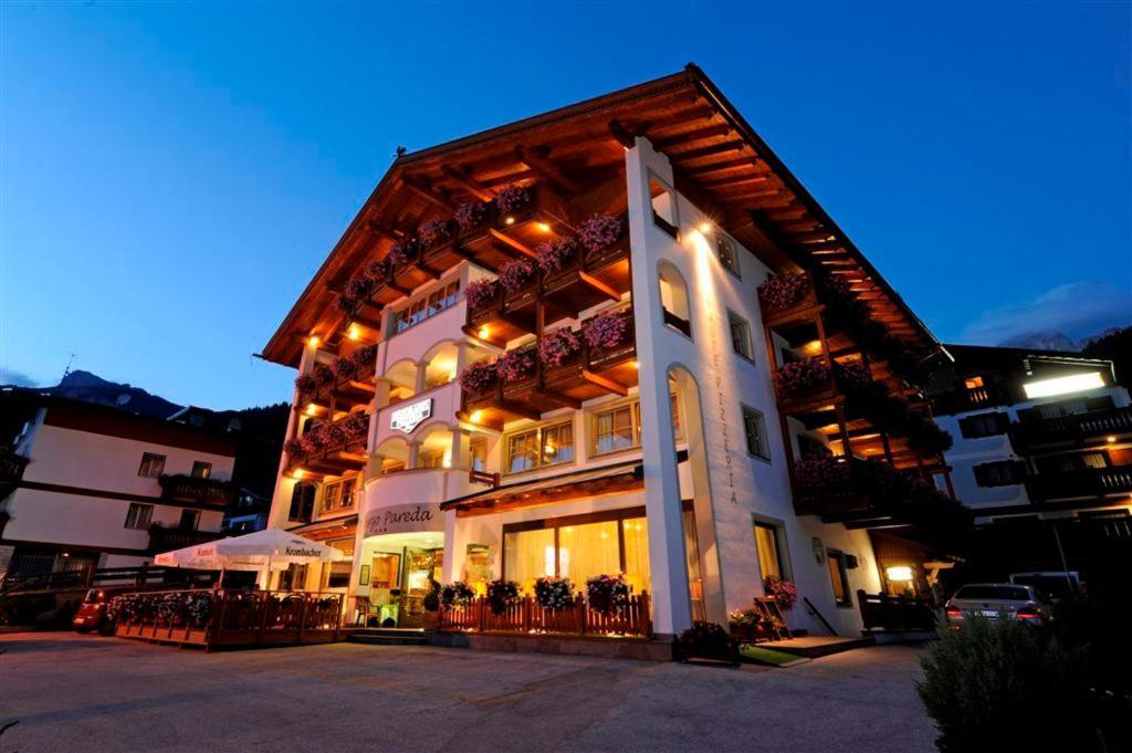 Hotel Pareda กานาเซย์ ภายนอก รูปภาพ